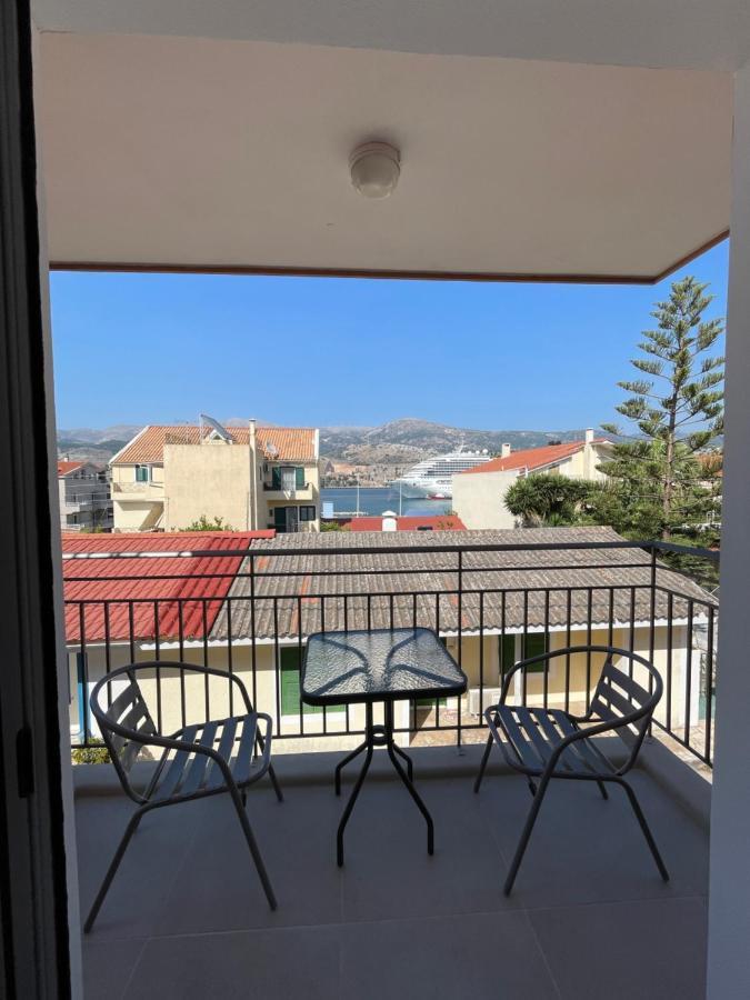Arian Apartments Argostoli  Bagian luar foto