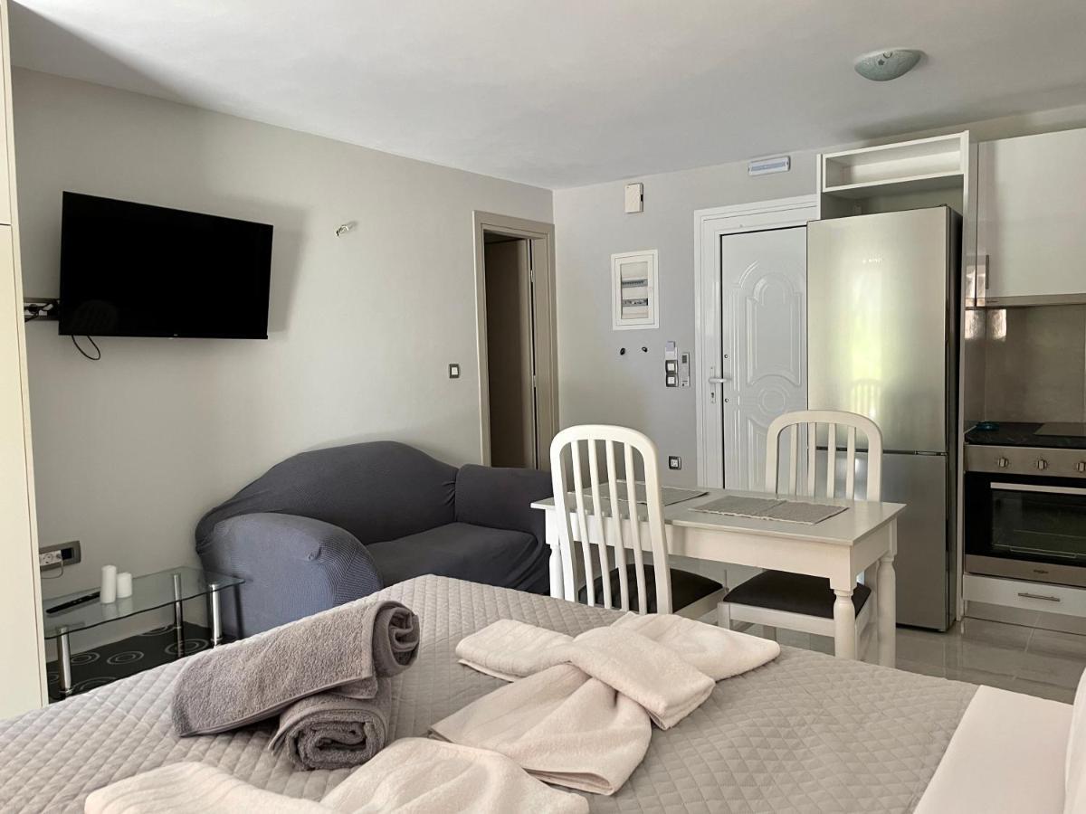 Arian Apartments Argostoli  Bagian luar foto