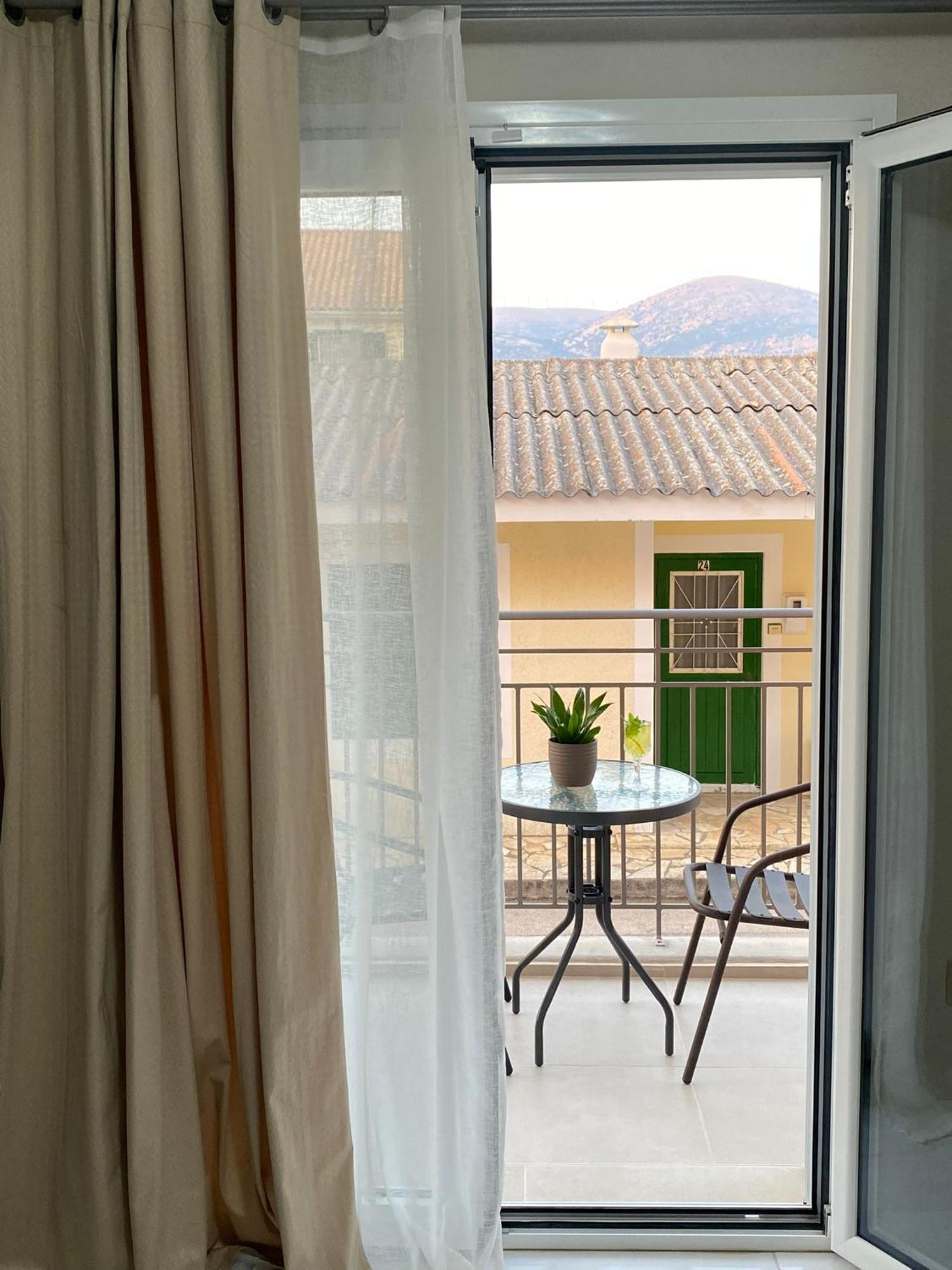 Arian Apartments Argostoli  Bagian luar foto